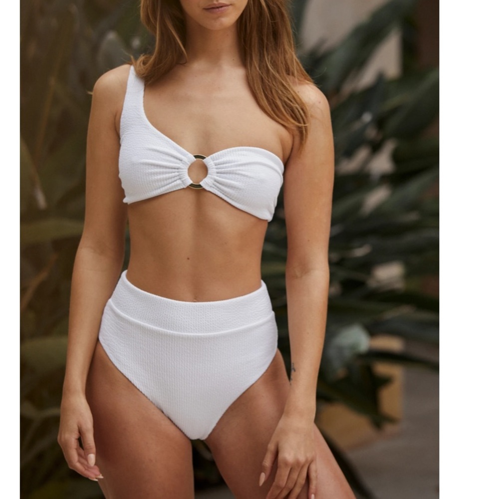 Antigua Top - White Sand Crinkle - Size Small